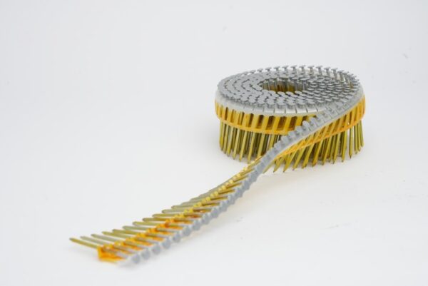 0° or 15° PLASTIC SHEET COIL - COLLATED NAILS